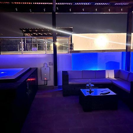 Outstanding Pent House W/Jacuzzi Appartement Santiago De Los Caballeros Buitenkant foto