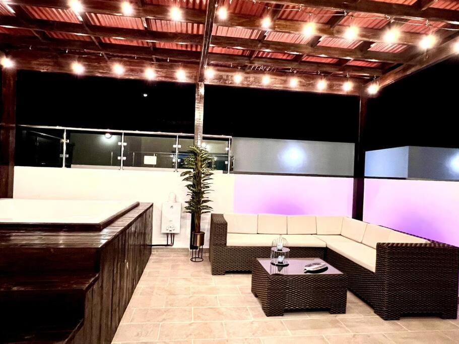Outstanding Pent House W/Jacuzzi Appartement Santiago De Los Caballeros Buitenkant foto