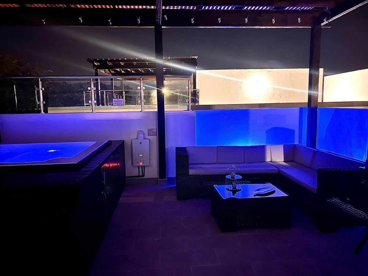 Outstanding Pent House W/Jacuzzi Appartement Santiago De Los Caballeros Buitenkant foto